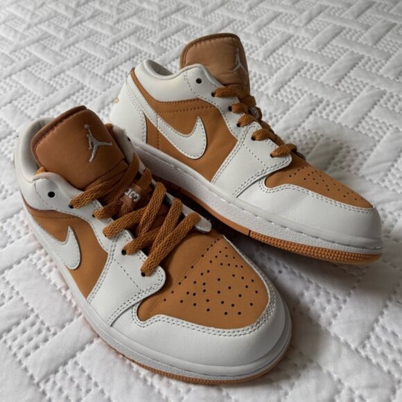Nike Air Jordan 1 Low Stylish White Sneakers Male Men Boy Size 5/Woman 6.5 - Picture 7 of 13